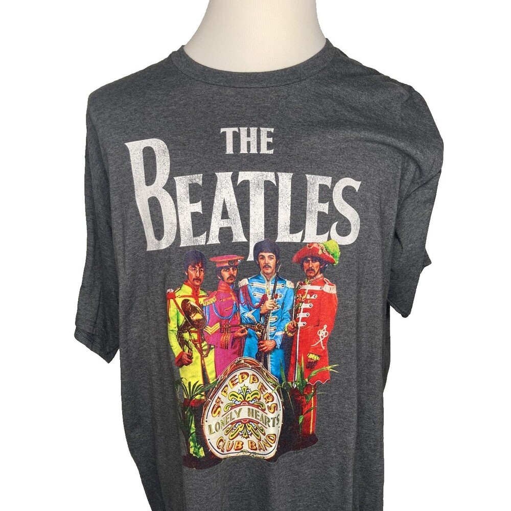 The Beatles Sgt. Pepper's Lonely Hearts Short Sleeve T-Shirt 3XL Grey